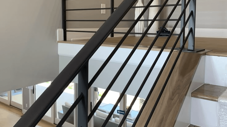 Railing tangga